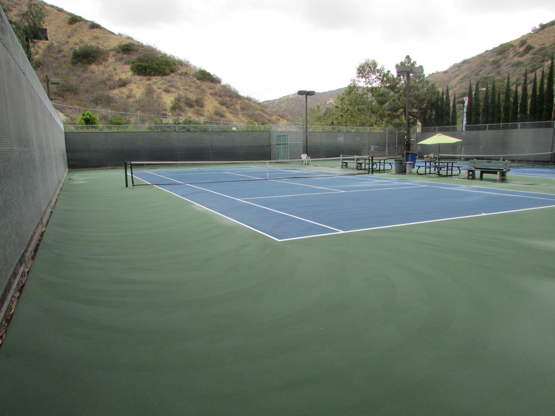 Picture_Irvine Bowl Tennis Courts Resurfacing_5.22 (2)